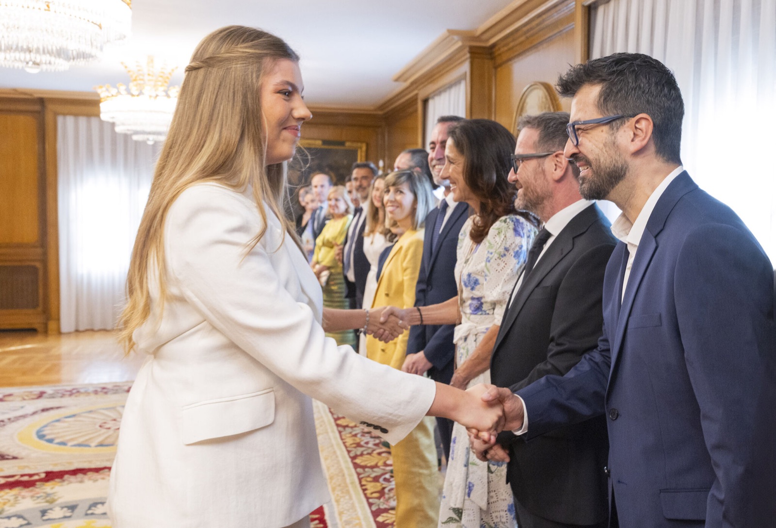 Uno a uno, antes del acto