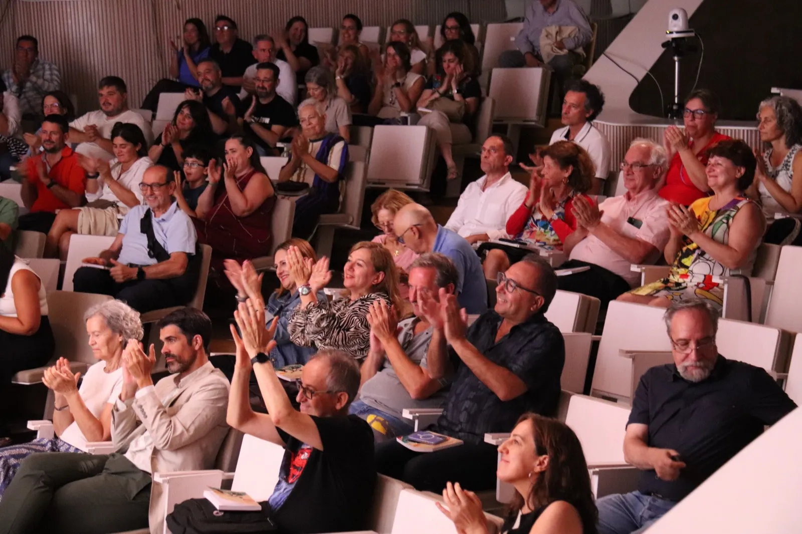 El público durante la presentación.
